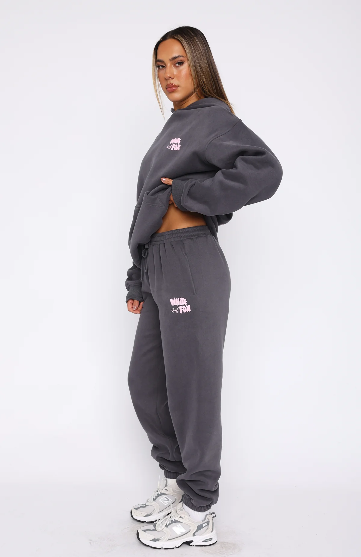 Capsule 9 Star Of The Moment Sweatpants Volcanic - WHITE FOX