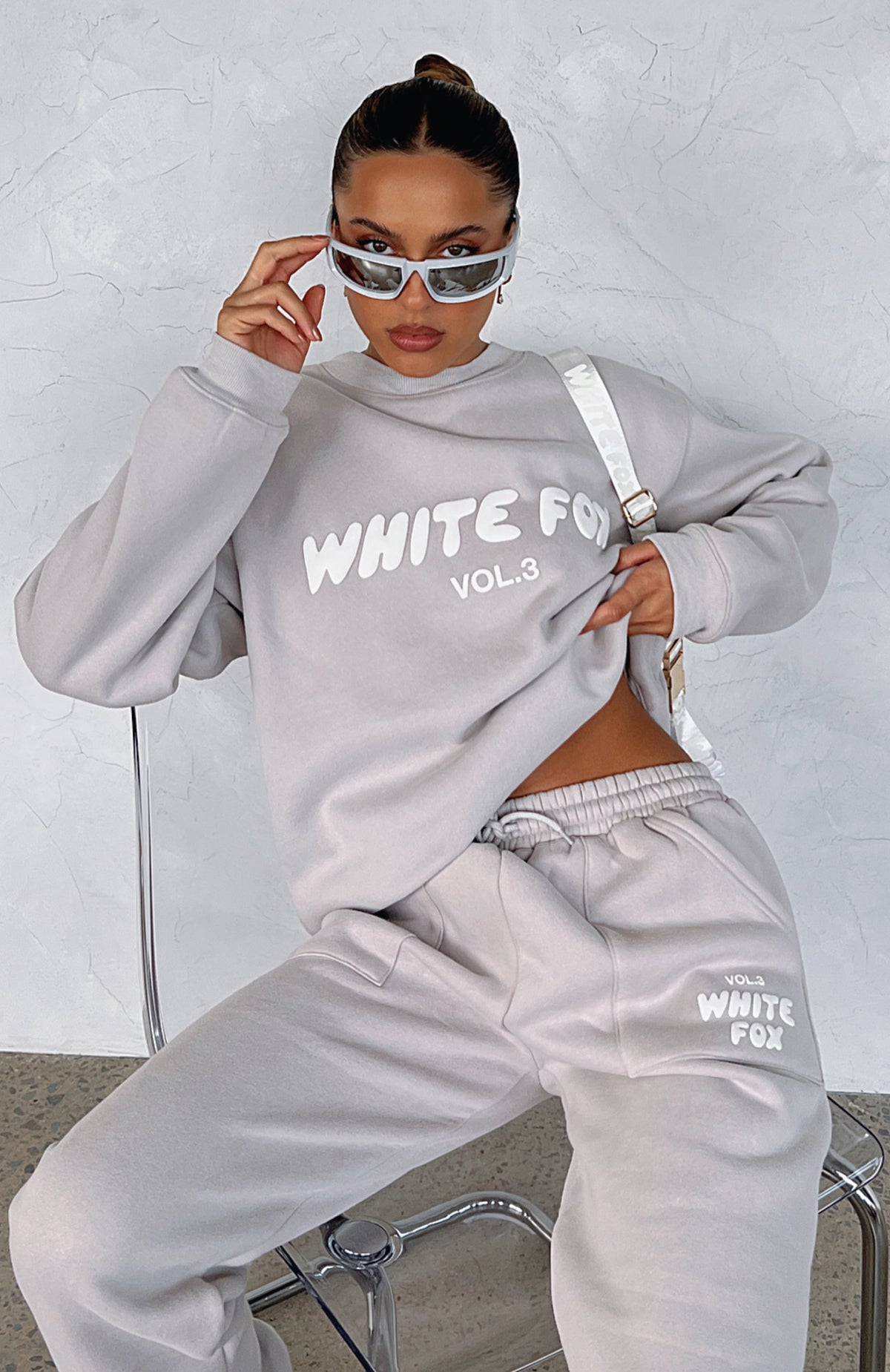 Offstage Sweater Moon - WHITE FOX