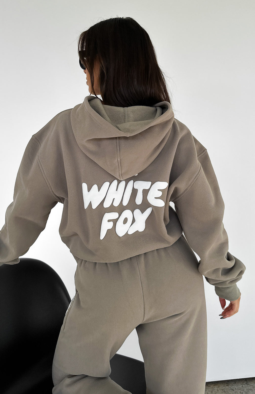 Offstage Hoodie Fawn - WHITE FOX