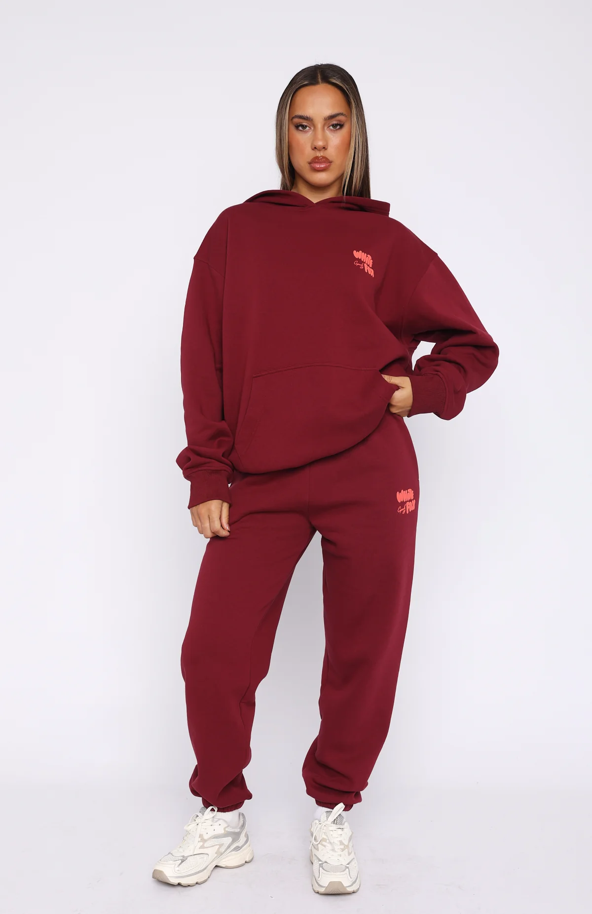 Capsule 9 Star Of The Moment Sweatpants Burgundy - WHITE FOX