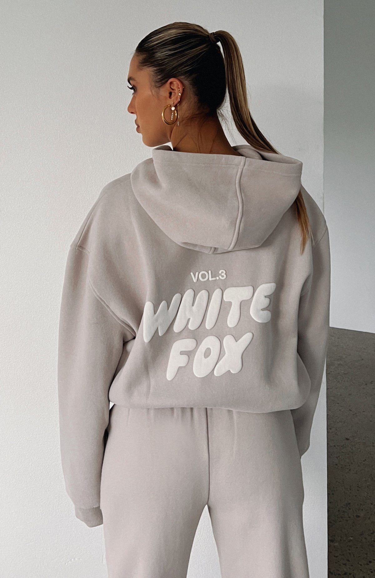 Offstage Hoodie Moon - WHITE FOX