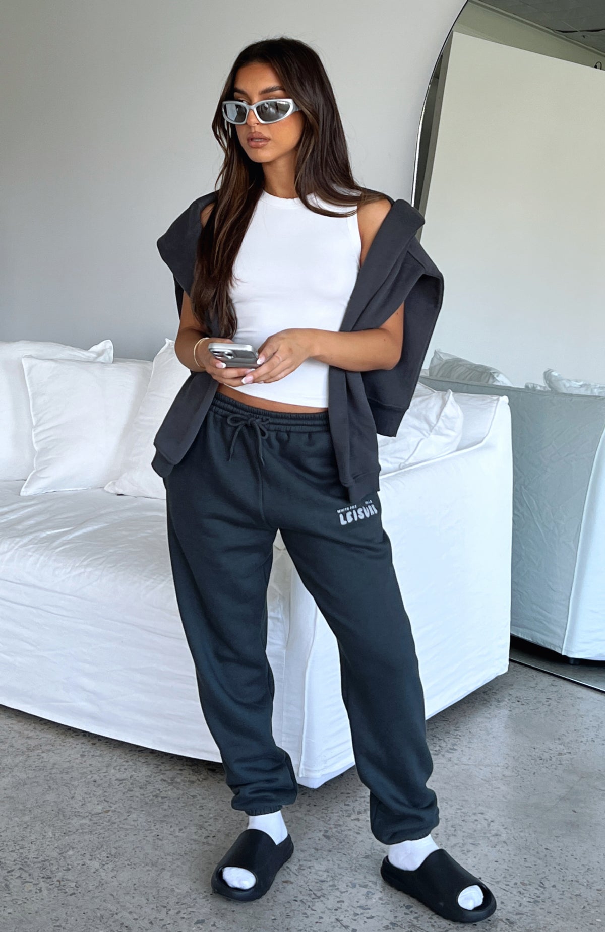 Leisure Series Sweatpants Shadow - WHITE FOX