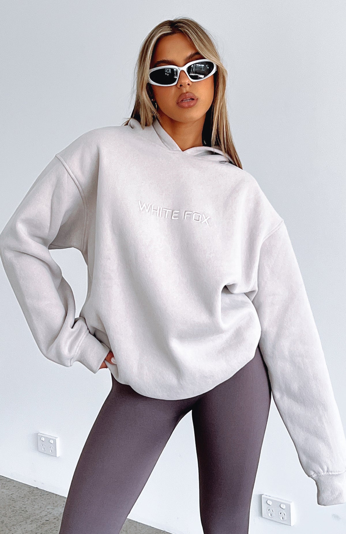 Stay Lifted Oversized Hoodie Moon - WHITE FOX