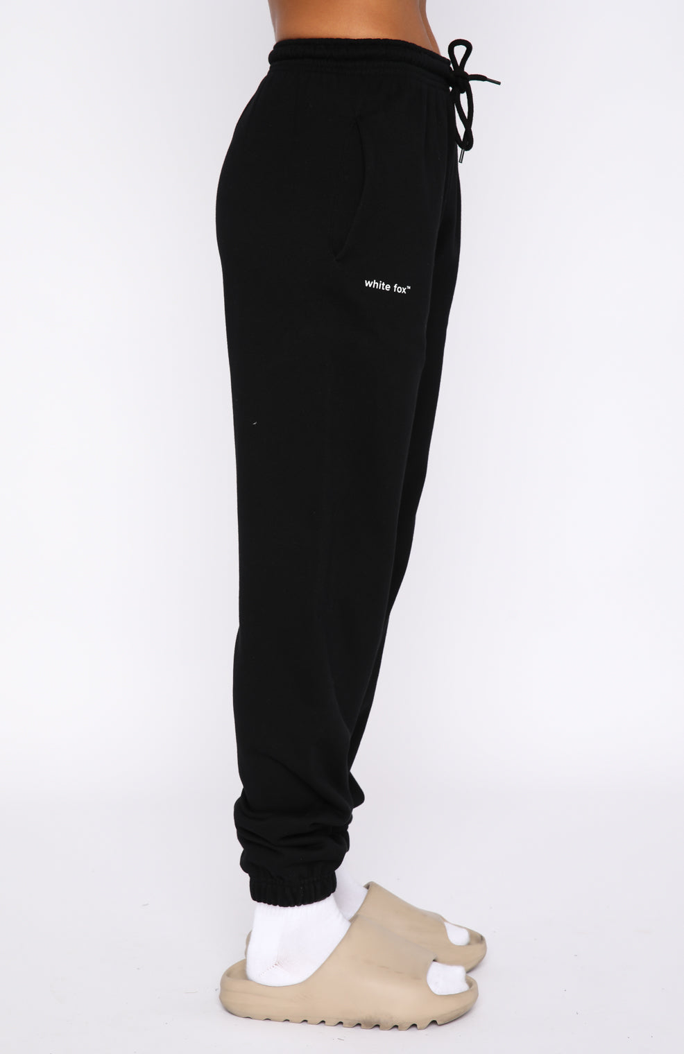 Not An Issue Sweatpants Black - WHITE FOX