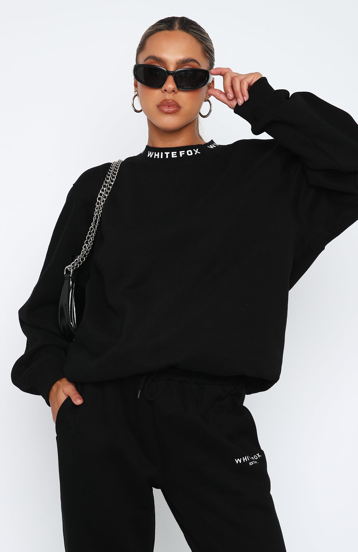Put It On Repeat Oversized Sweater Black - WHITE FOX