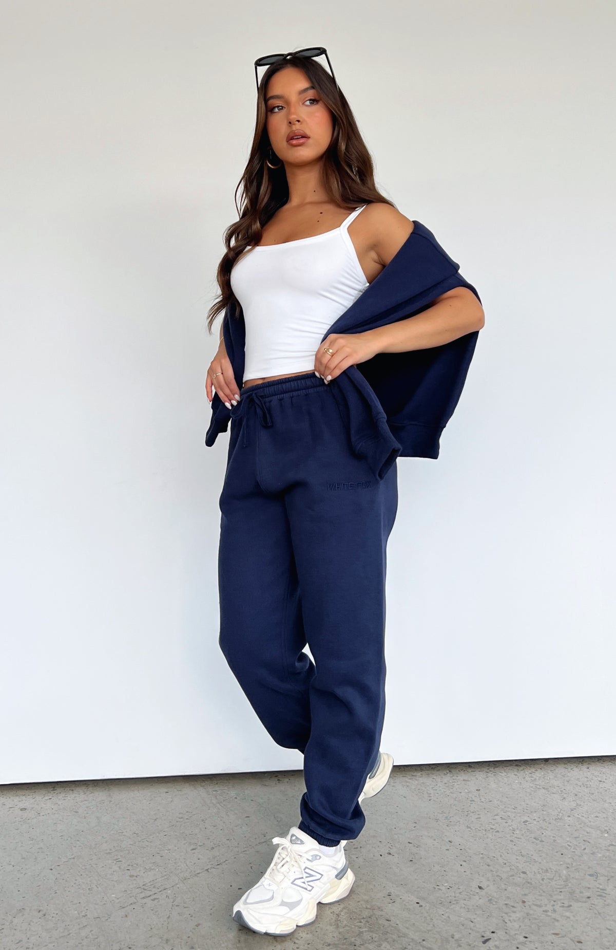 Stay Lifted Sweatpants Navy - WHITE FOX