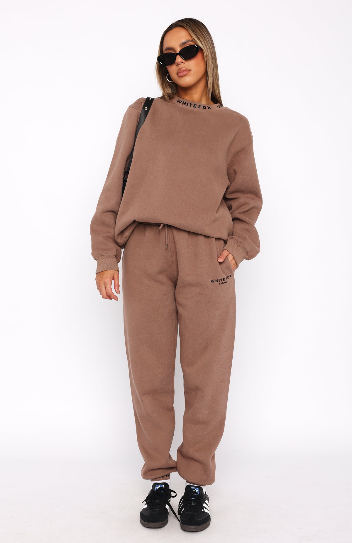 Put It On Repeat Sweatpants Mocha - WHITE FOX