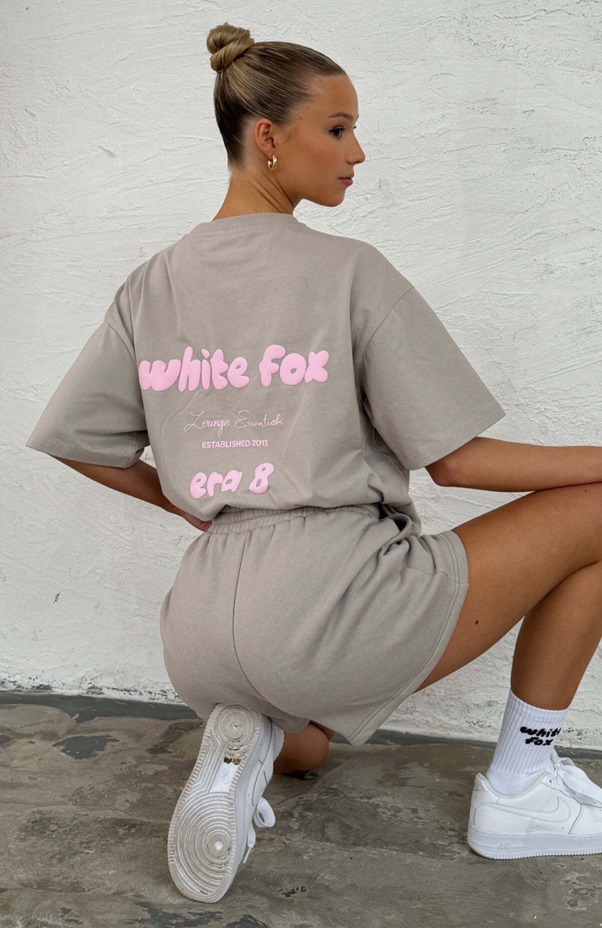 Era 8 Oversized Tee Mooncake - WHITE FOX