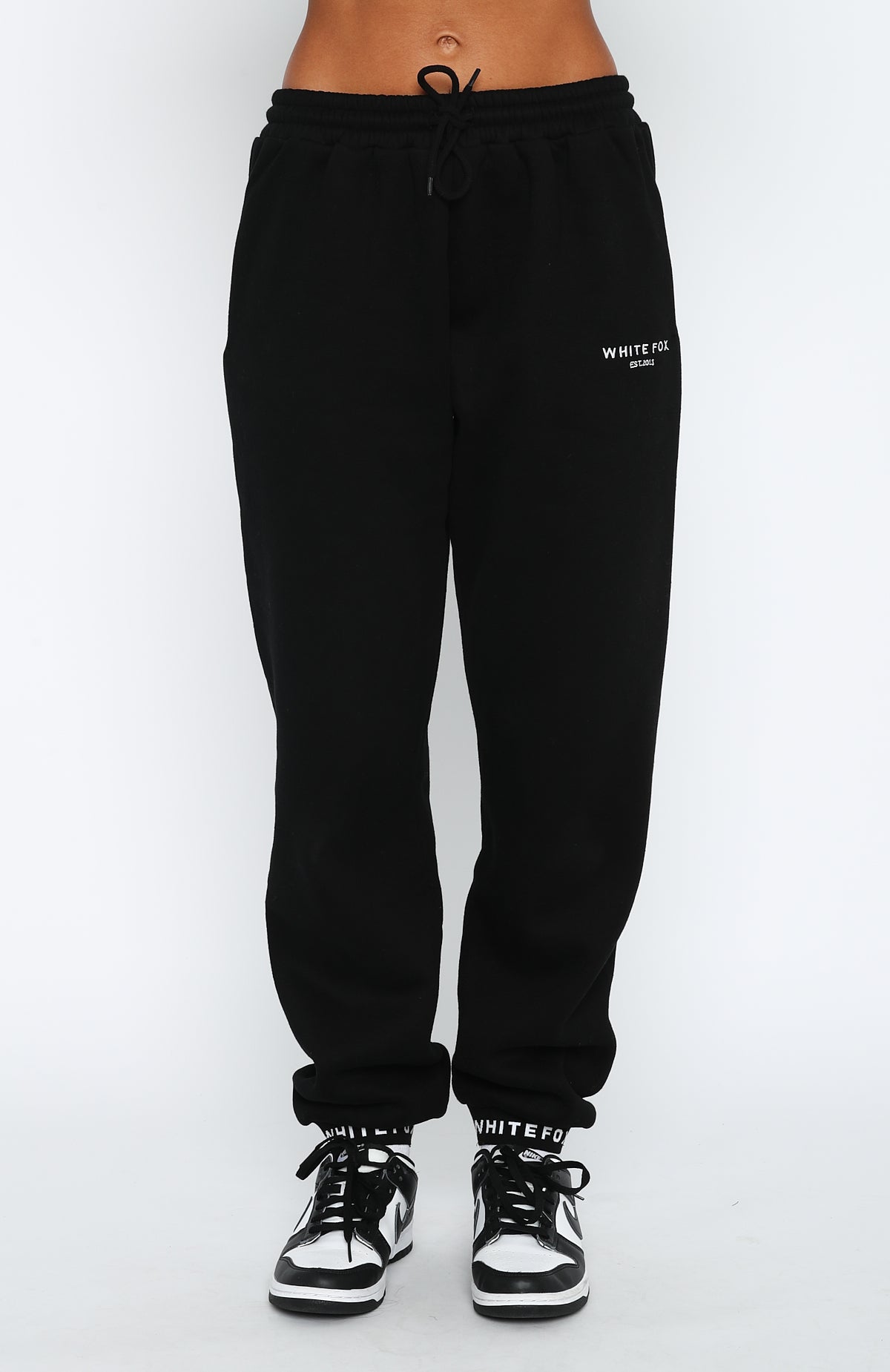Put It On Repeat Sweatpants Black - WHITE FOX