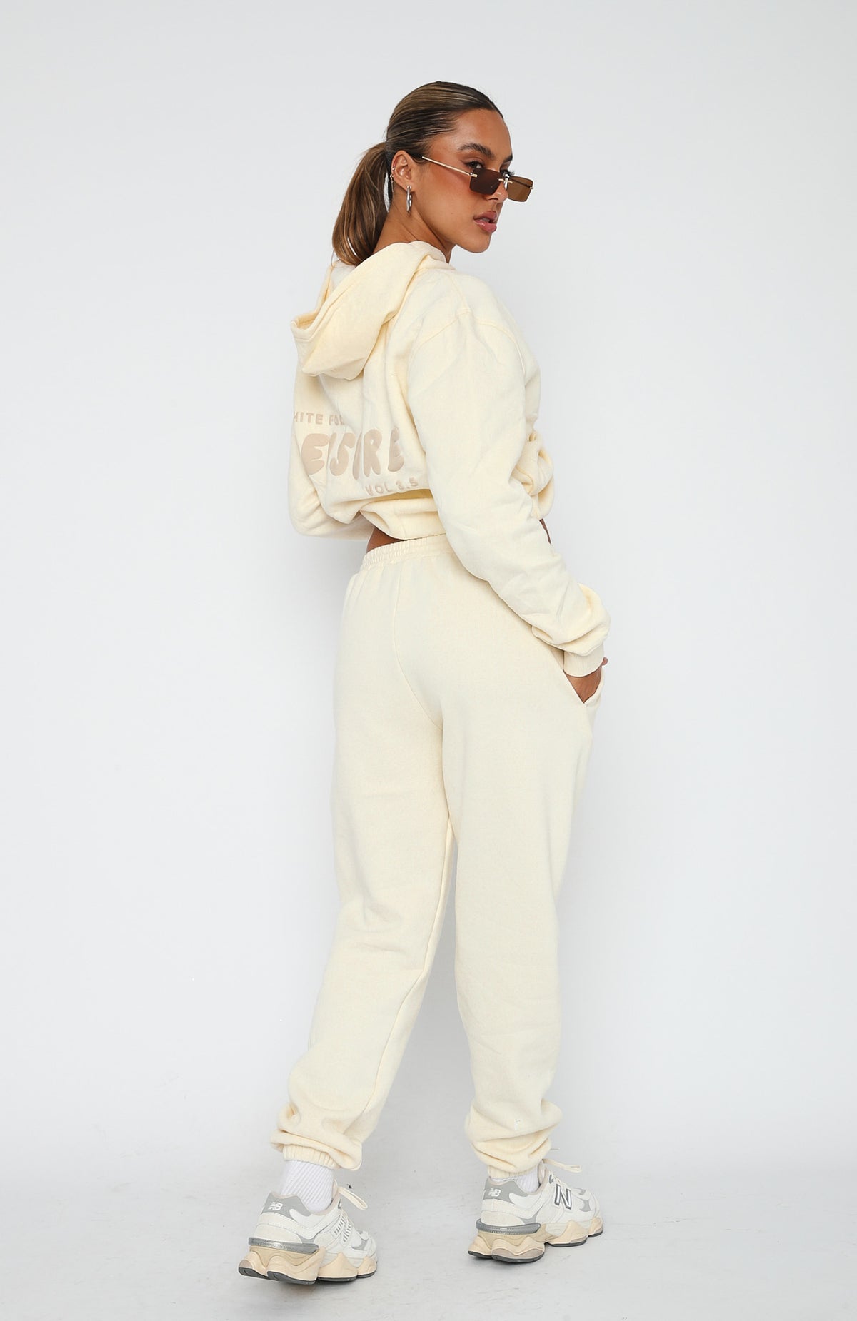 Leisure Series Sweatpants Cream - WHITE FOX