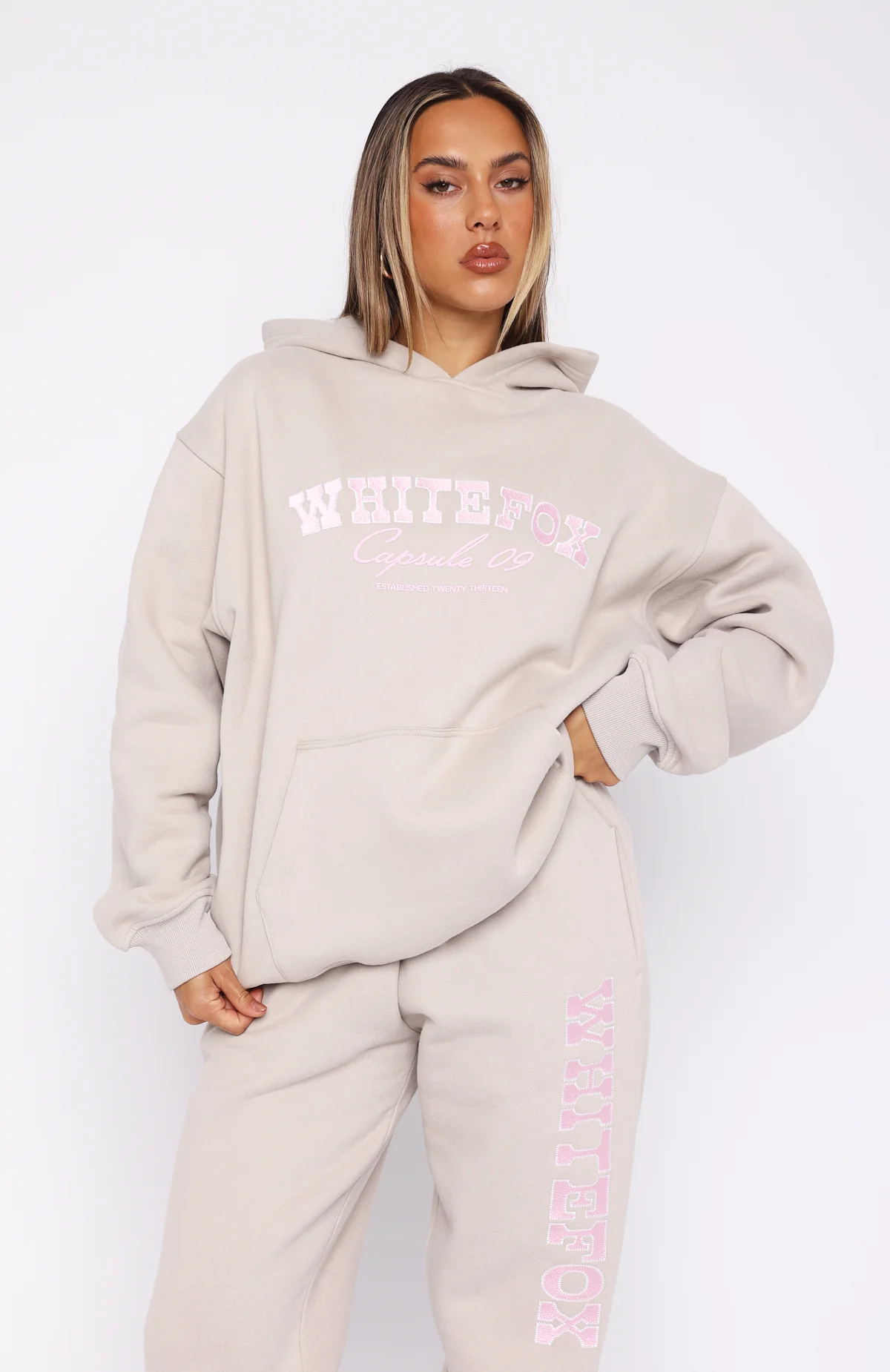 Capsule 9 Catch A Vibe Oversized Hoodie Moon - WHITE FOX